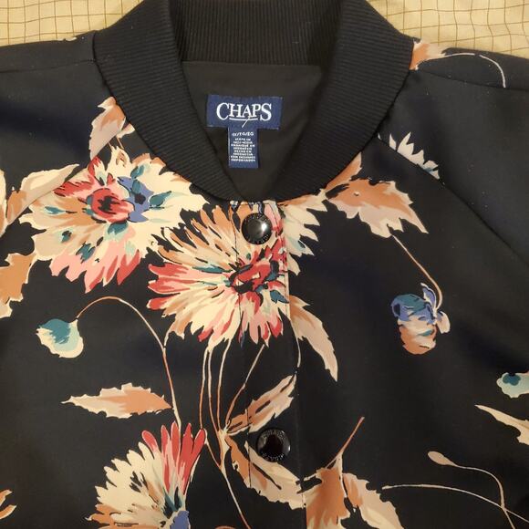 Chaps‎ Women's Black Floral Snap Front Satiny Bomber Jacket Sz 1X - Picture 3 of 8